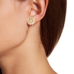 NEW ⭐️ Savvy CIE Starburst Earrings